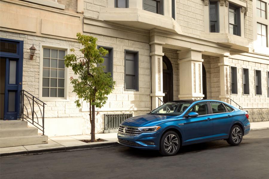  Volkswagen Jetta SEL Premium 2018 года  (NA) (фото 30 из 40)